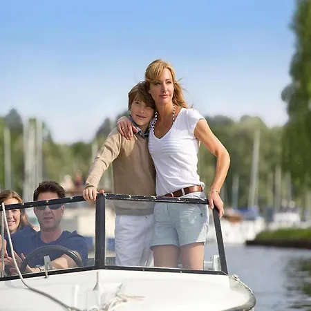 Apartment Geschmackvoll Eingerichtetes Rechlin